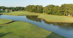 Read more about the article Trail Hole Spotlight: The Par-4 No. 15 at River Club